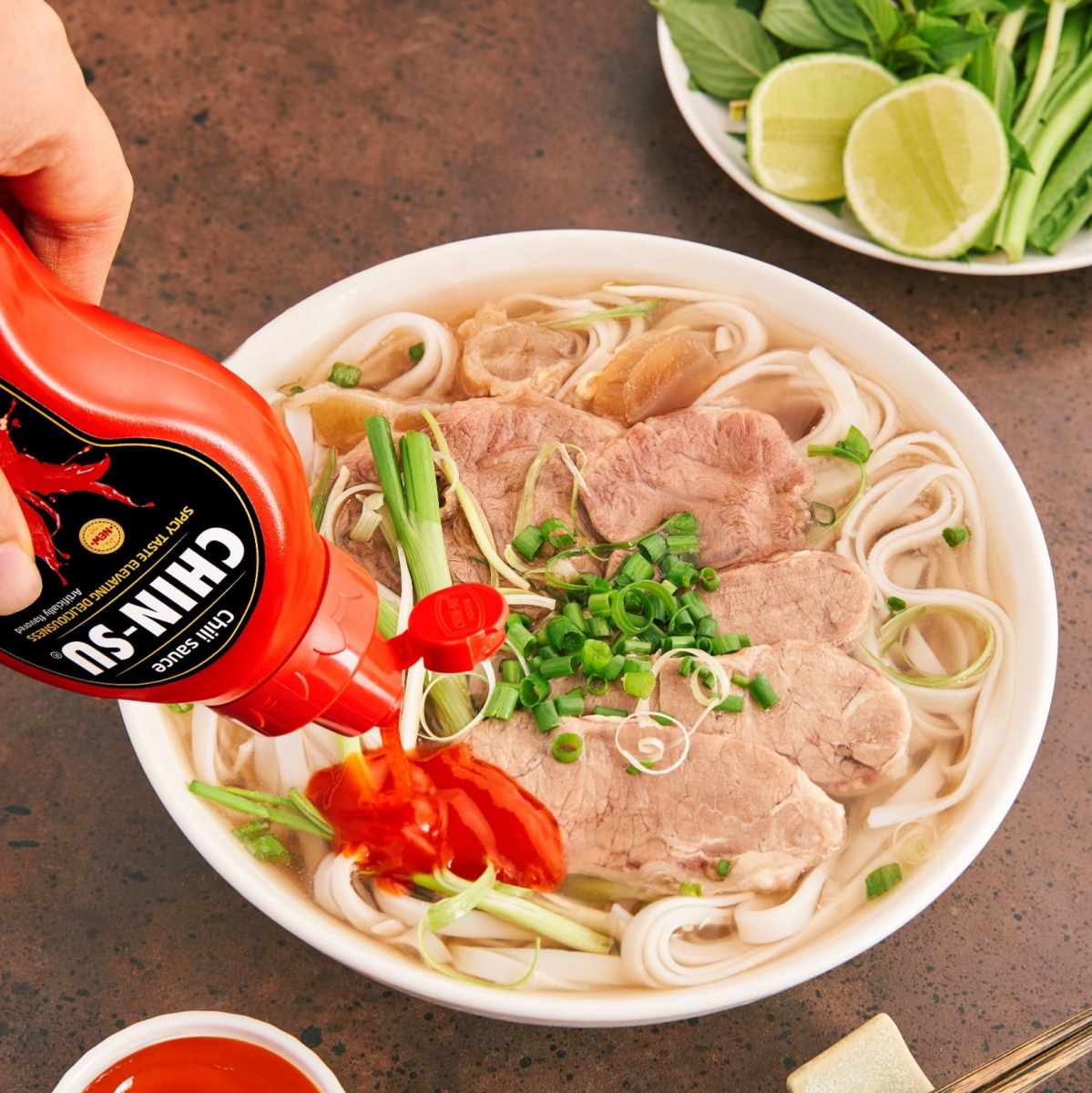 Tương ớt Chin-Su – Bí quyết tạo ra vạn món ngon với vị cay nồng đậm đà, đưa bữa ăn của bạn lên đỉnh cao hương vị