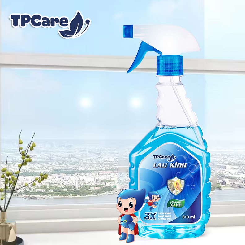Kính sáng trong, bóng loáng nhờ nước lau kính TPCare – Không thể thiếu trong mỗi gia đình!
